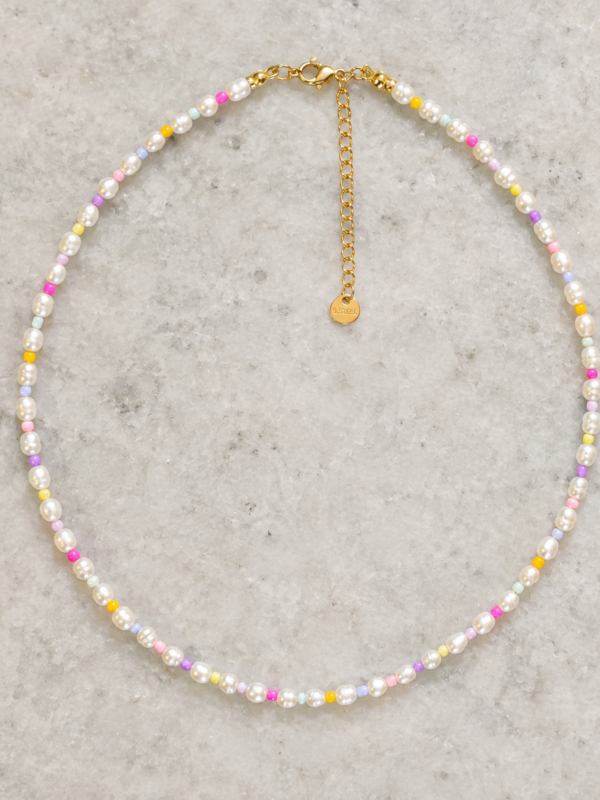 Collar de Perlas Celeste con perlas blancas y chaquira pastel