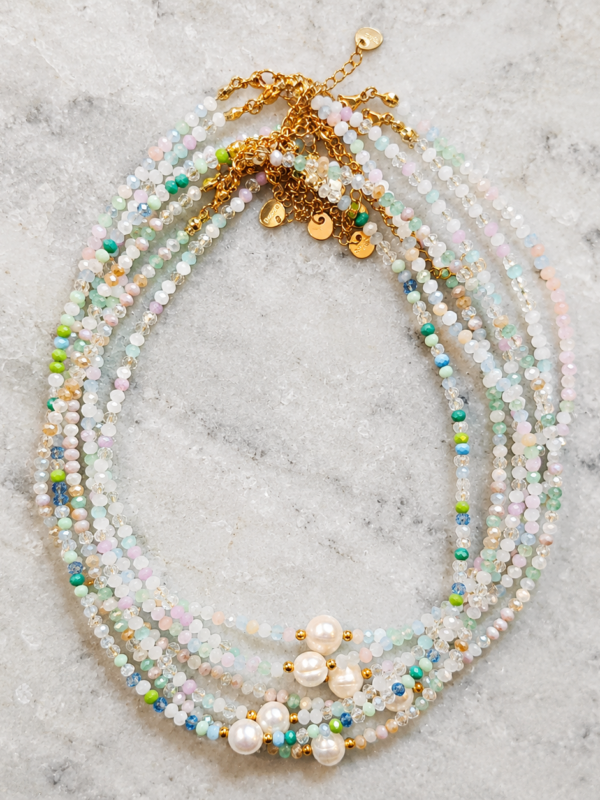 Collares de Cristal Aurora en cuatro combinaciones de color