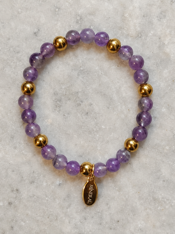 Pulsera de Amatista Aura Pulsera de amatista natural Aura con detalles dorados