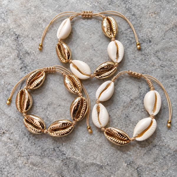 Pulseras de Conchas Cauri Marina en distintos diseños
