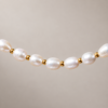 Collar de Perlas Serena con perlas blancas y separadores dorados