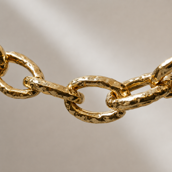 Collar de Perlas Gala | Míneral Joyería Acercamiento de collar de perlas de imitación Gala con cadena dorada de aleación