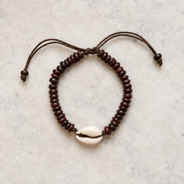 Pulsera de Concha Nalu para hombre con cuentas de madera