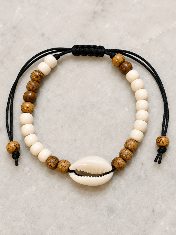 Pulsera de Concha Kai para hombre con cuentas de madera y concha cauri